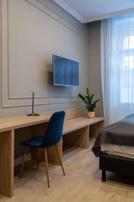 Luxurious Studio Located In The Heart Of บูดาเปสต์ ภายนอก รูปภาพ